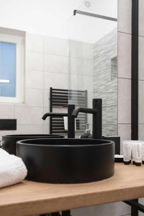 Design Triplex In The City Center With A Balcony Apartamento Zagreb Exterior foto