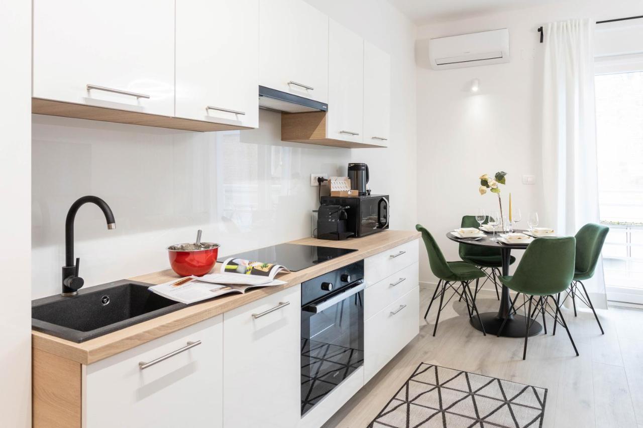Design Triplex In The City Center With A Balcony Apartamento Zagreb Exterior foto
